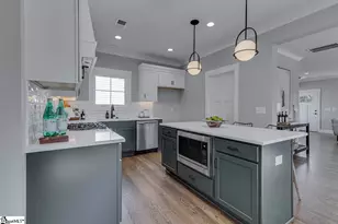 33 Endel St, Greenville, SC 29611 - Photo 10