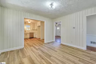 132 Walden Cir, Spartanburg, SC 29301 - Photo 12