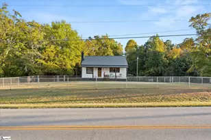 224 Syphrit Rd, Wellford, SC 29385 - Photo 12