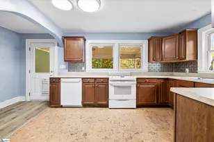 7 Long Forest Dr, Greenville, SC 29617 - Photo 8