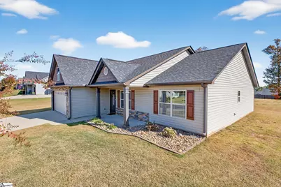 331 Hallie Olivia Drive, Inman, SC 29349 - Photo 2