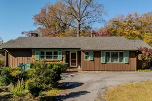 18 Lake Ridge Dr, Greenville, SC 29611 - Photo 2