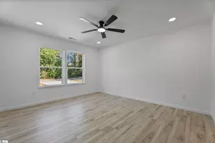 583 Humphrey St, Spartanburg, SC 29301 - Photo 8