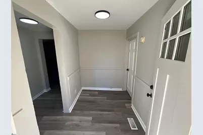 505 E Robinson Street, Gaffney, SC 29340 - Photo 2