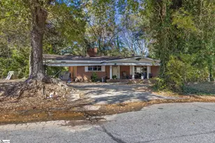 269 Watson St, Laurens, SC 29360 - Photo 2