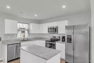 106 Sproles Ln, Easley, SC 29642 - Photo 8