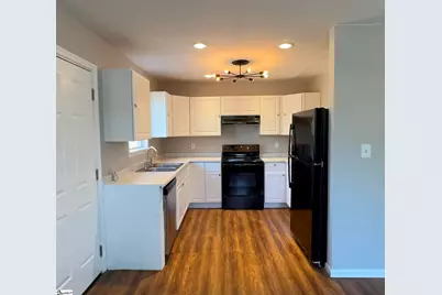 114 Celestial Street, Spartanburg, SC 29306 - Photo 2