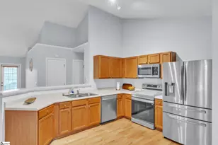 323 E Rustling Leaves Ln, Roebuck, SC 29376 - Photo 8