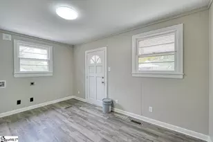 135 White Oak Rd, Spartanburg, SC 29301 - Photo 12