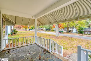 135 White Oak Rd, Spartanburg, SC 29301 - Photo 2