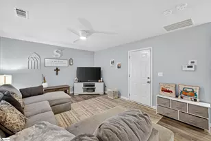 307 Long Grove Ln, Greer, SC 29650 - Photo 10