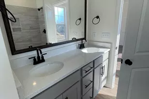 31 Halsey St, Central, SC 29630 - Photo 12