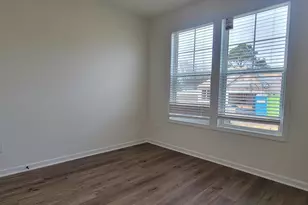 2041 Halton Oaks Dr, Spartanburg, SC 29303 - Photo 6