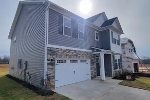 2041 Halton Oaks Dr, Spartanburg, SC 29303 - Photo 2