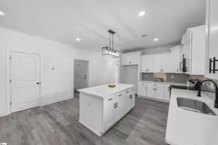 114 Hillcrest Cir, Anderson, SC 29624 - Photo 8