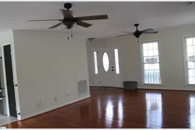 2311 Deerfield Way, Spartanburg, SC 29302 - Photo 14