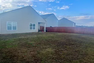 408 All Seasons Dr, Boiling Springs, SC 29316 - Photo 16