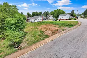 304 Sullivan St, Greenville, SC 29601 - Photo 1