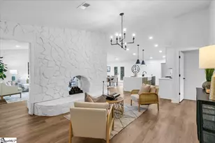 2 Dahlglen Ave, Greenville, SC 29607 - Photo 4