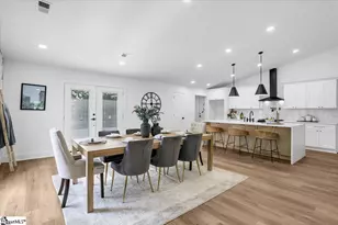 2 Dahlglen Ave, Greenville, SC 29607 - Photo 8