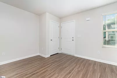 647 Blossom  Run, Spartanburg, SC 29307 - Photo 4