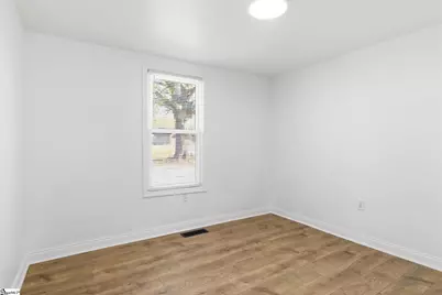 44 Clark Street, Laurens, SC 29360 - Photo 18