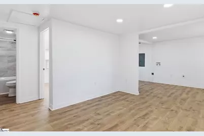 44 Clark Street, Laurens, SC 29360 - Photo 4