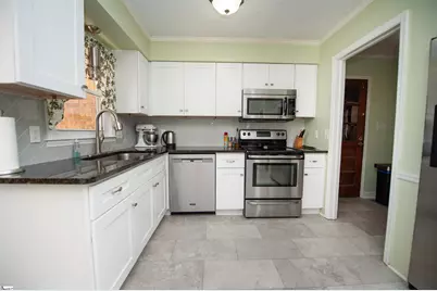 209 N Hill Drive, Boiling Springs, SC 29316 - Photo 10