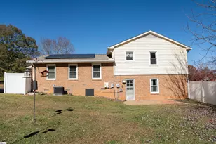 209 N Hill Dr, Boiling Springs, SC 29316 - Photo 28