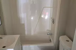 222 Lee St, Laurens, SC 29360 - Photo 4