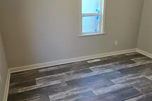 222 Lee St, Laurens, SC 29360 - Photo 2