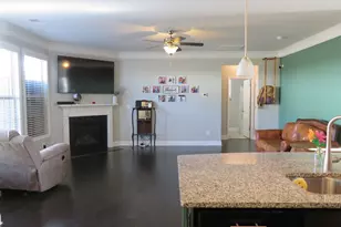 909 Deephallow Pl, Greer, SC 29651 - Photo 10