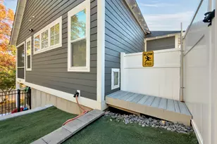 208 Mountain Edge Ct, Greenville, SC 29609 - Photo 44