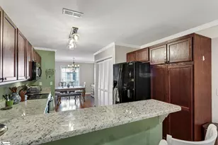 1124 E Lee Rd, Taylors, SC 29687 - Photo 12