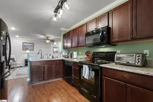 1124 E Lee Rd, Taylors, SC 29687 - Photo 8