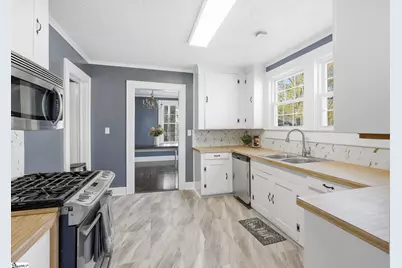 602 W Farley Avenue, Laurens, SC 29360 - Photo 10