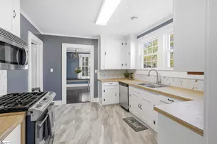 602 W Farley Ave, Laurens, SC 29360 - Photo 10