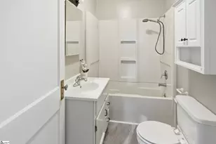 602 W Farley Ave, Laurens, SC 29360 - Photo 18