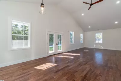 103 Perry Avenue, Simpsonville, SC 29681 - Photo 12