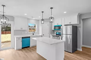 1861 Reid School Rd, Taylors, SC 29687 - Photo 6