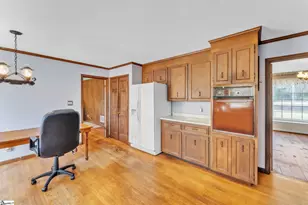 1240 Taylors Rd, Taylors, SC 29687 - Photo 10