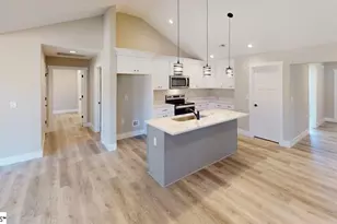 1168 W Rutledge Ave, Gaffney, SC 29341 - Photo 4