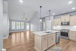 1536 Shallons Ct, Spartanburg, SC 29301 - Photo 8