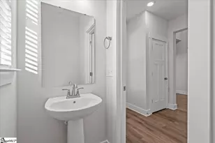 1536 Shallons Ct, Spartanburg, SC 29301 - Photo 6