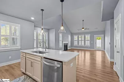 1536 Shallons Court, Spartanburg, SC 29301 - Photo 10