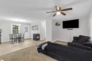 102 Pyle Ct, Spartanburg, SC 29306 - Photo 4