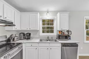 102 Pyle Ct, Spartanburg, SC 29306 - Photo 10