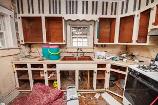 914 Howard St, Spartanburg, SC 29303 - Photo 12