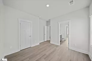 504 Tilson Rd, Piedmont, SC 29673 - Photo 8