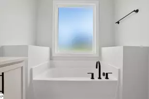 567 Winstone Trl, Woodruff, SC 29388 - Photo 32